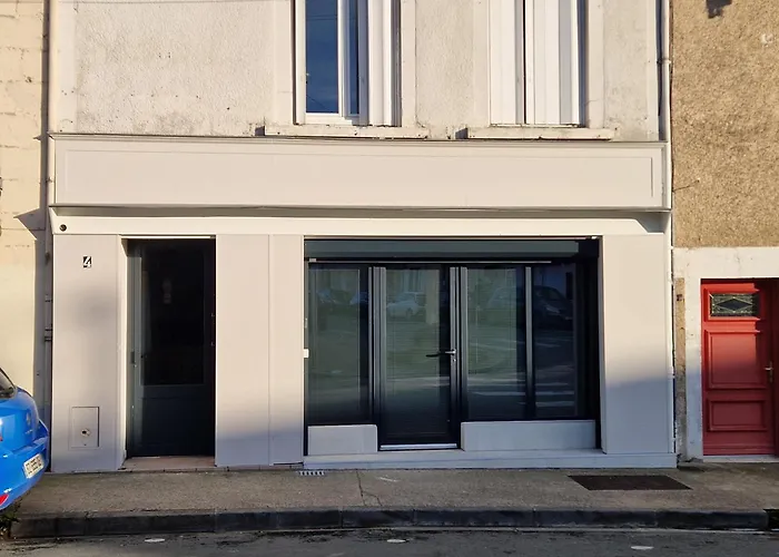 La Mirebalaise Apartment Poitiers